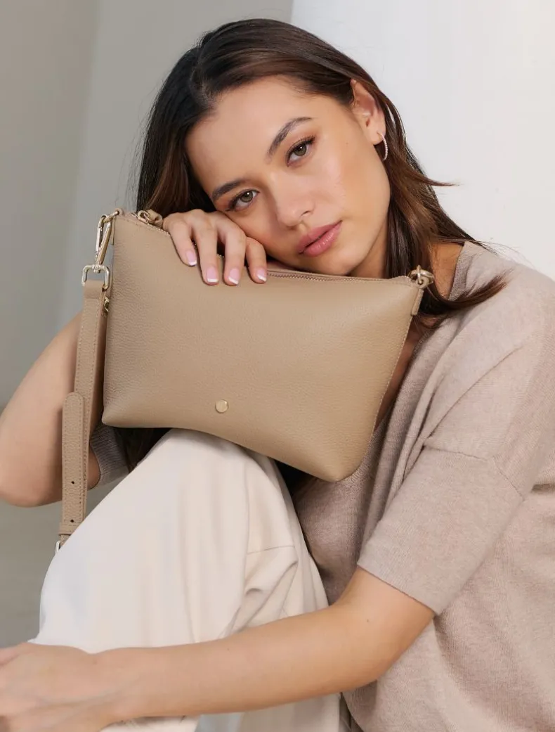 Bancroft Cross Body Bag Hazelnut