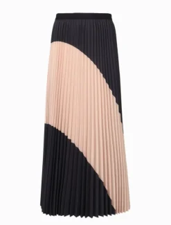 Black Caramel Pleat Skirt