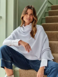 Cashmere Ponchette Pale Blue
