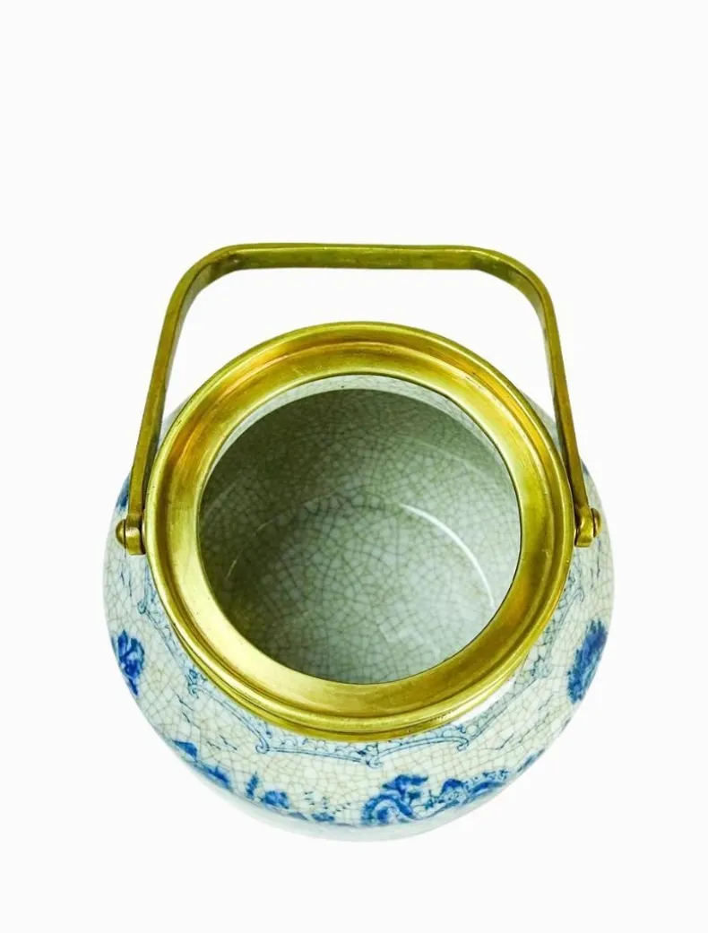Gabriel Urn Decor