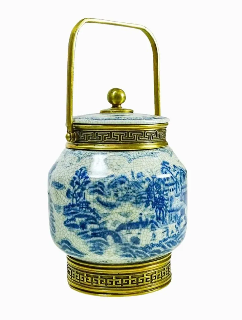 Gabriel Urn Decor