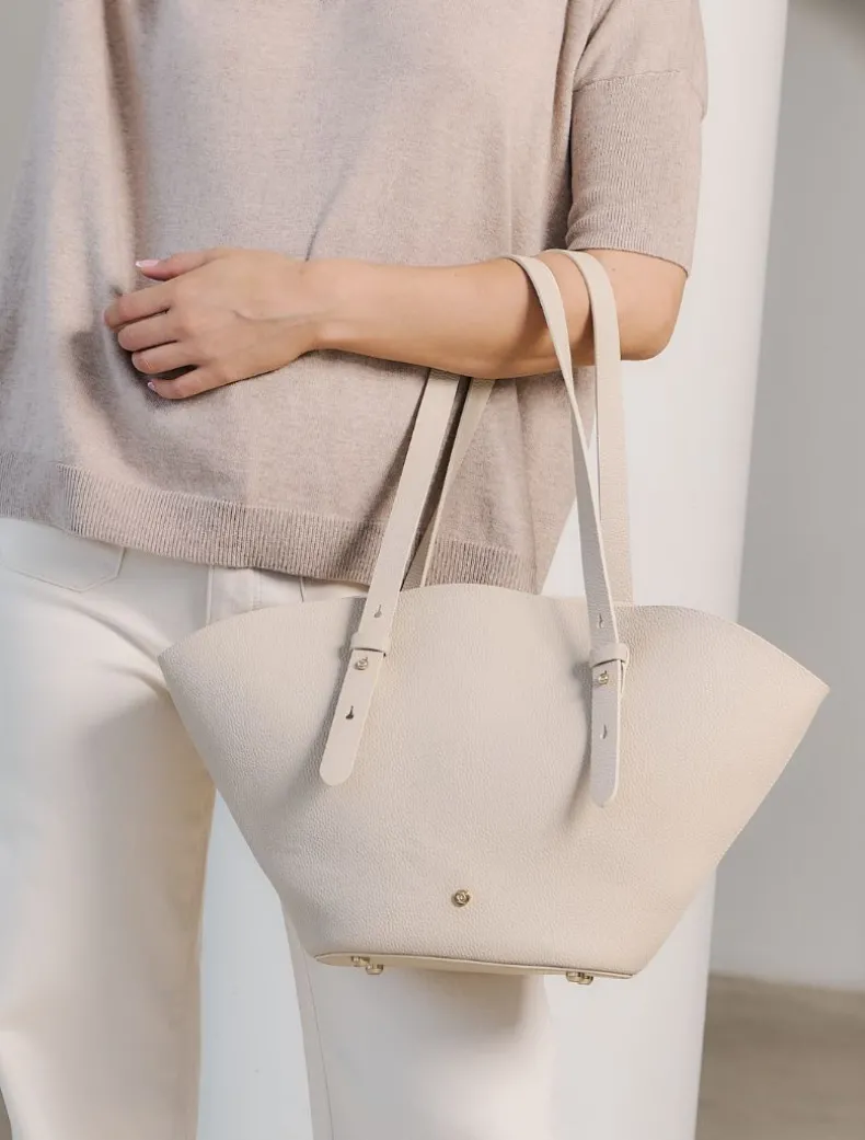 Hepburn Tote Beige