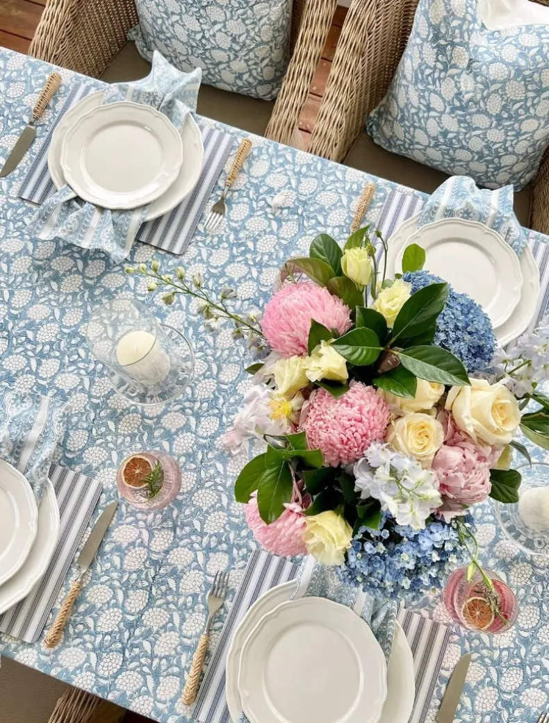 Majorelle Rectangle Tablecloth Blue 150cm x 320cm