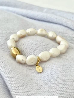 Pearl Bracelet Gold Bean