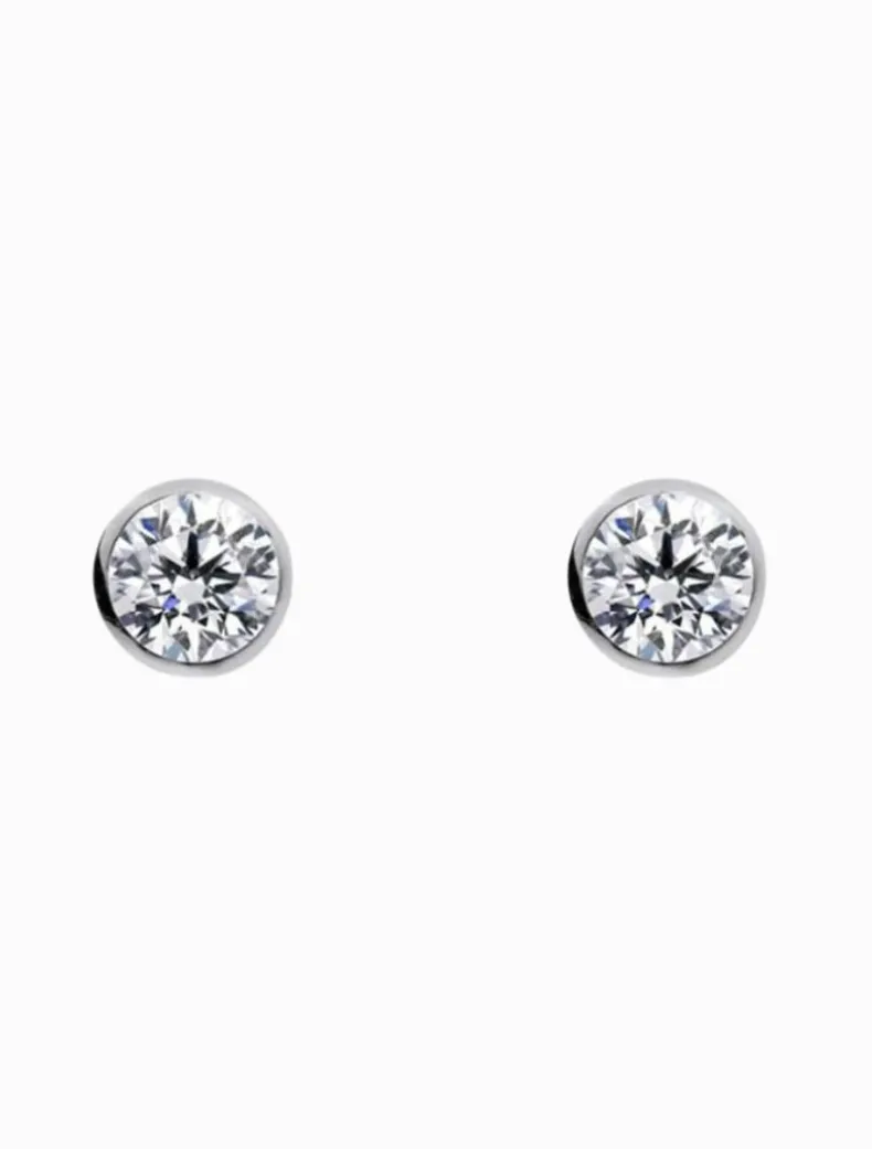Ss 5Mm Wh Cz Bezel Studs
