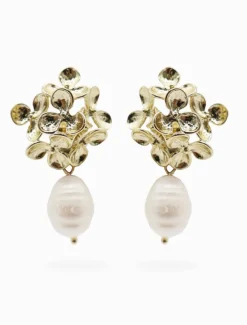 Symposium Daisy Cluster Pearl Drop Earrings