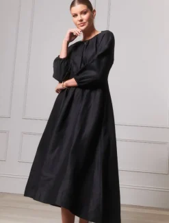 Tabby Long Sleeved Dress Black - FINAL SALE