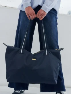 The Runway Bag Navy