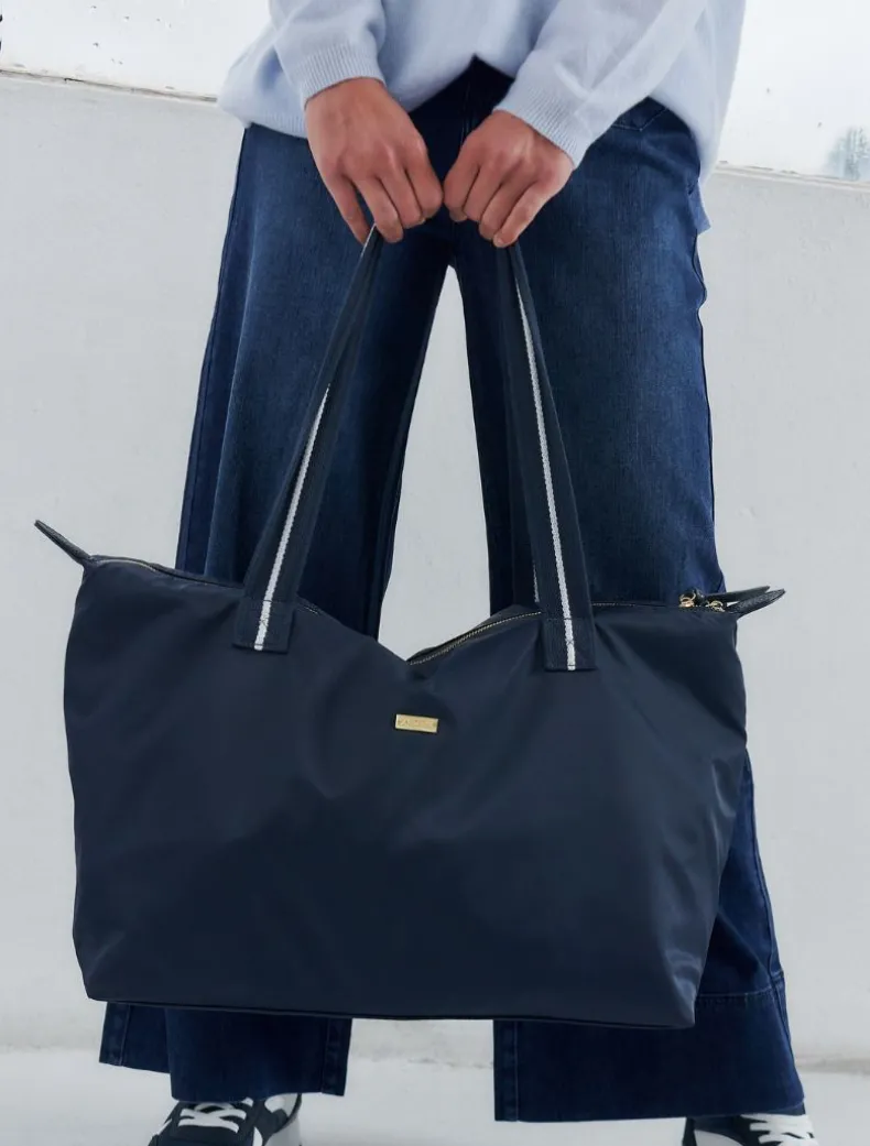 The Runway Bag Navy